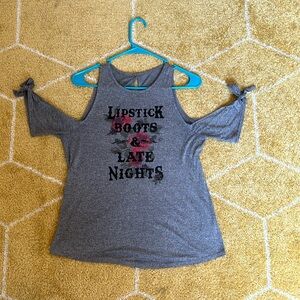 X-small gray country shirt.